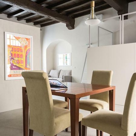 Le Scuderie Di Sant'Ambrogio Apartment Milan Bagian luar foto