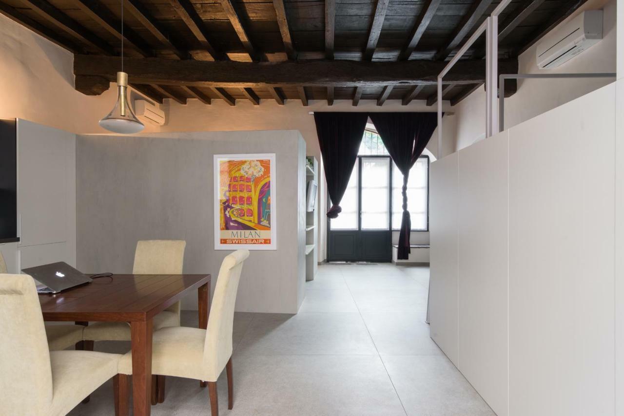 Le Scuderie Di Sant'Ambrogio Apartment Milan Bagian luar foto